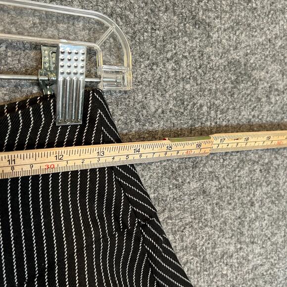 Hot Topic Skirt Womens Small Black Mini Striped Grunge Grommets Snaps Punk Goth - Picture 5 of 7